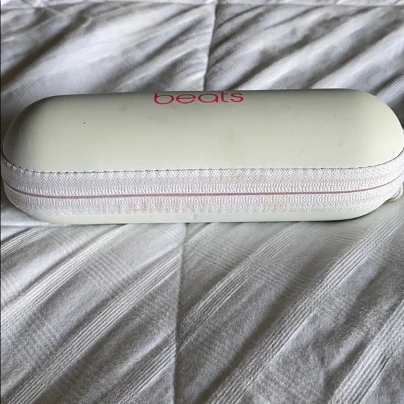 Beats by Dre. Pill speaker - Picture 5 of 6